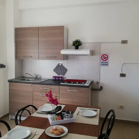 Casa Vacanze Valente Semesterbostad Santa Maria Del Cedro